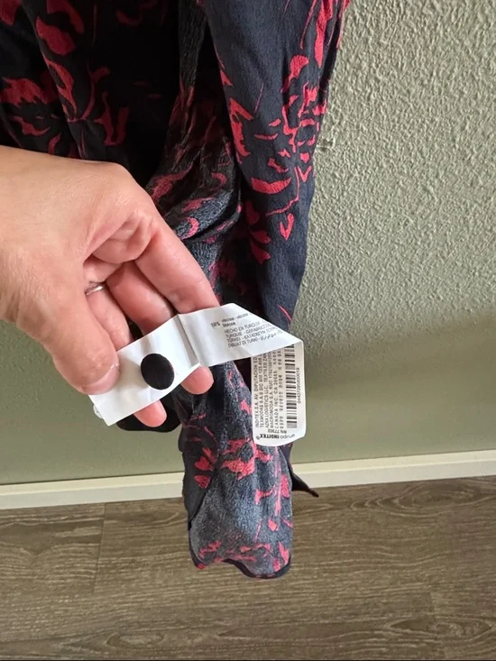 NEW Zara Black Long Sleeve Dress with Red Floral Print XS - Picture 7 of 8